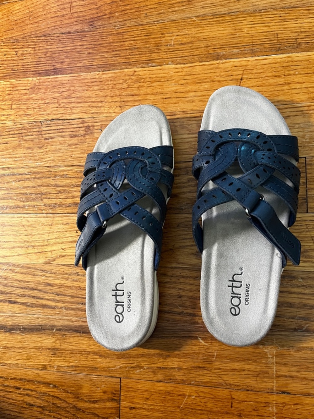 Earth Dark Blue Sandal Box - ET Sassoni
